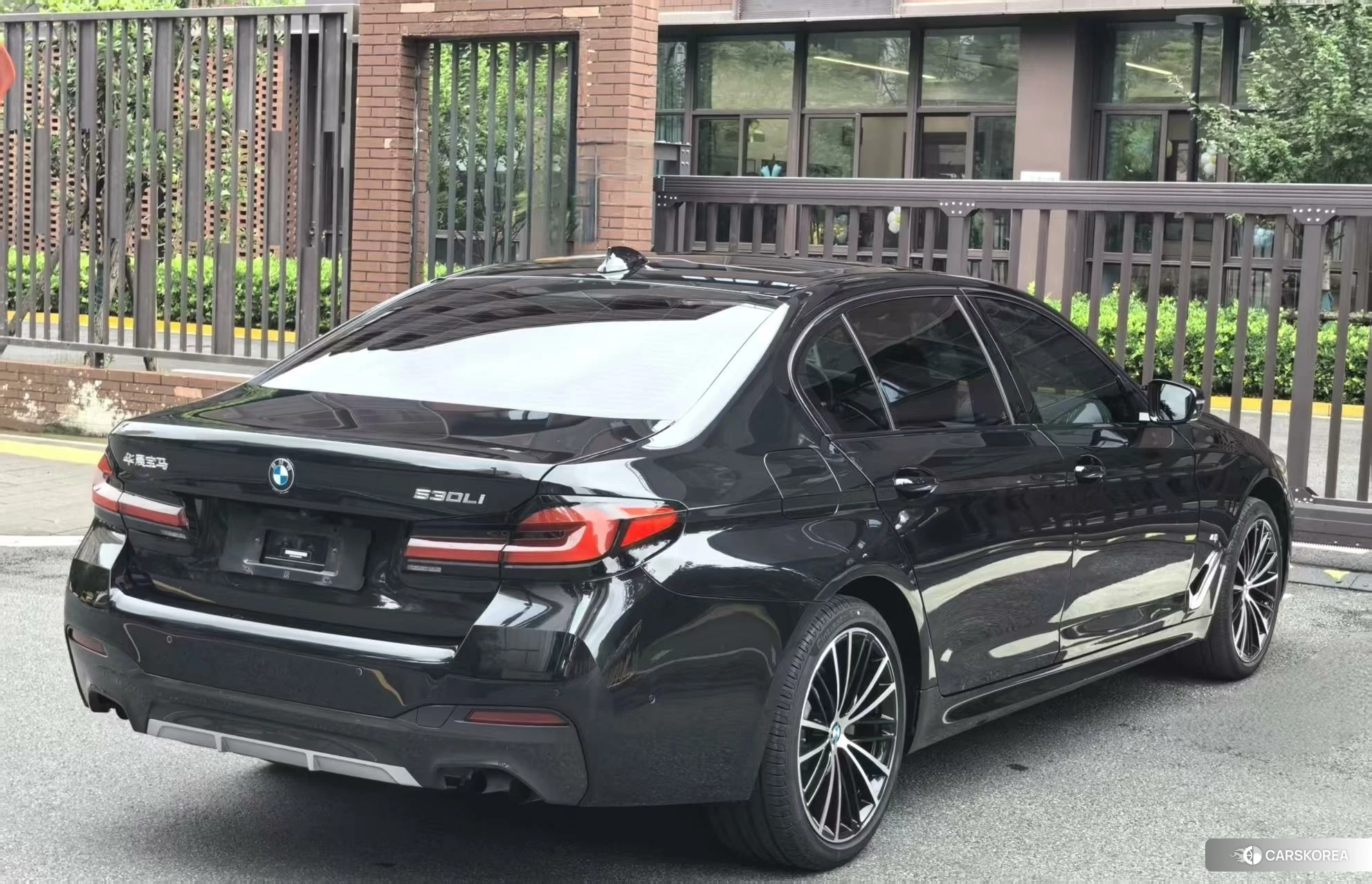 BMW 5 series 2021 Черный из Китая