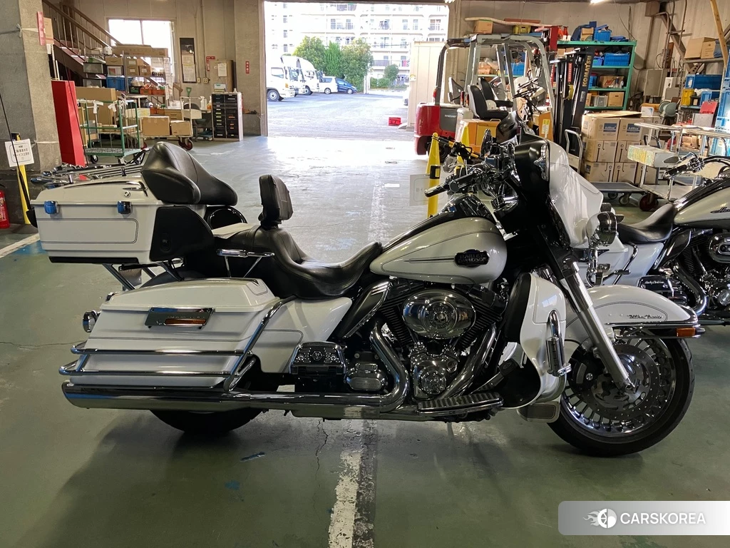 Проданный Harley-Davidson Electra Glide FLHTCU1580 2013 из Японии