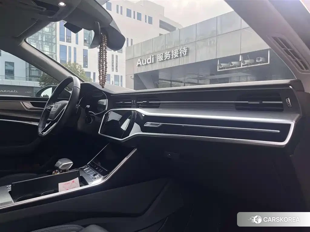 Audi A7 2024 Черный из Китая