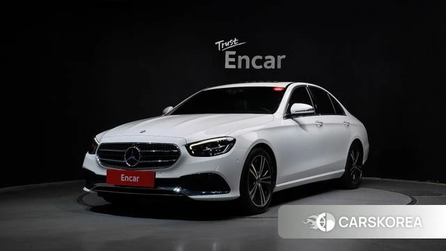 Mercedes-Benz E-Class W213 2021 Белый из Кореи