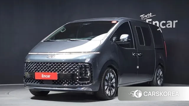 Hyundai Staria 2023 Серый из Кореи