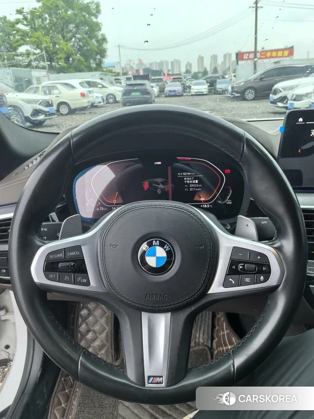 BMW 5 series 2021 Белый из Китая