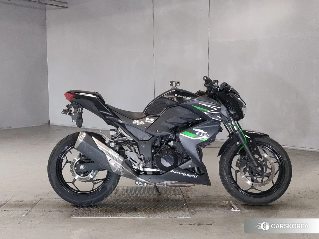 Проданный Kawasaki Z250 2014 из Японии, фото 2