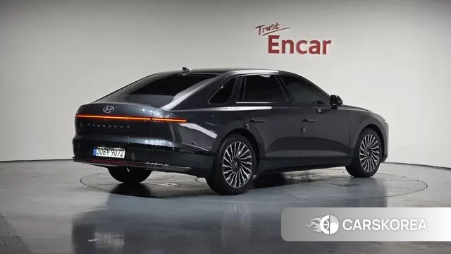 Hyundai Grandeur (GN7) 2023 Серый из Кореи