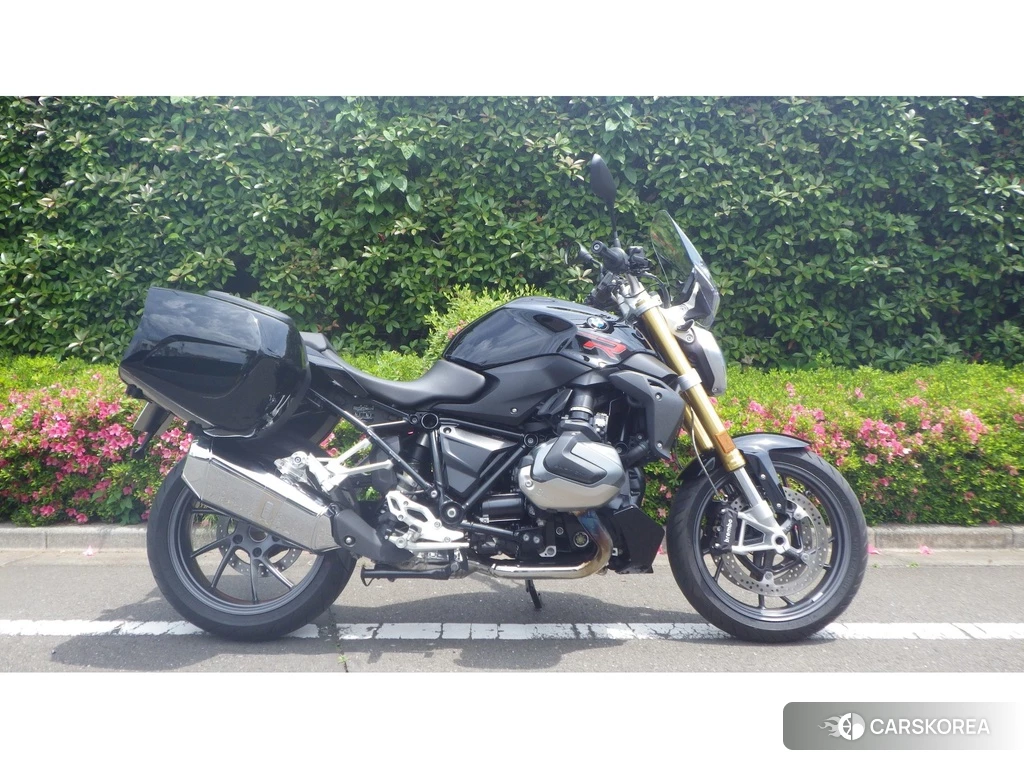 Проданный BMW R1250R 2020 из Японии