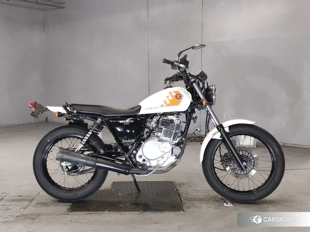 Проданный Suzuki GRASS TRACKER BIG BOY 250 2011 из Японии
