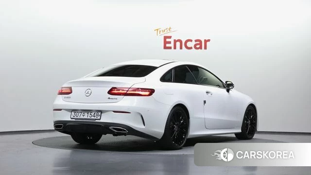 Mercedes-Benz E-Class W213 2020 Белый из Кореи