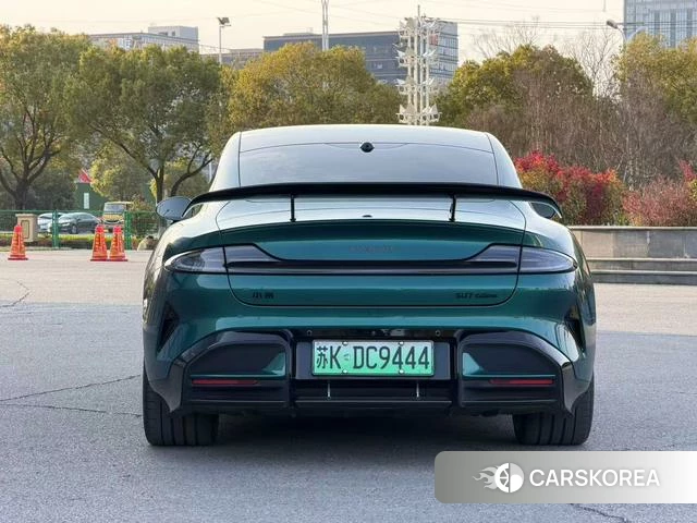 Xiaomi Car Xiaomi SU7 Ultra 2025 Зеленый из Китая