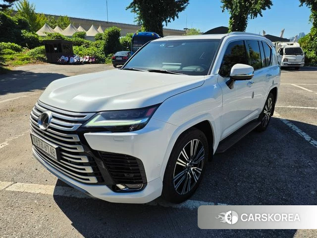 Lexus LX 4th Generation 2025 Белый из Кореи