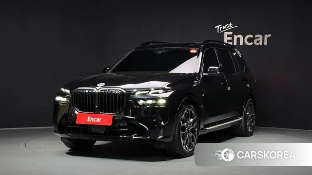 BMW X7 (G07) 2024 Черный из Кореи