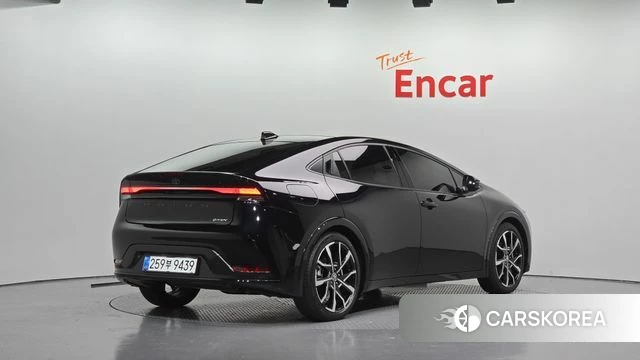 Toyota Prius 5th Generation 2026 Черный из Кореи