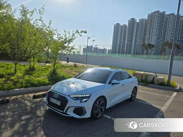 Audi A3 (8Y) 2023 Белый из Кореи
