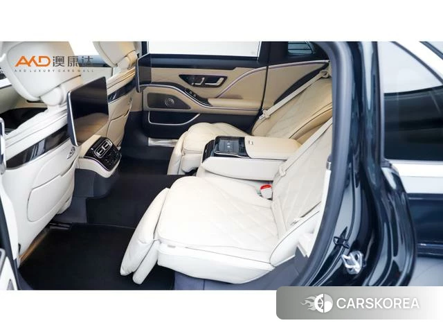 Mercedes-Benz Maybach S-class 2023 Зеленый из Китая