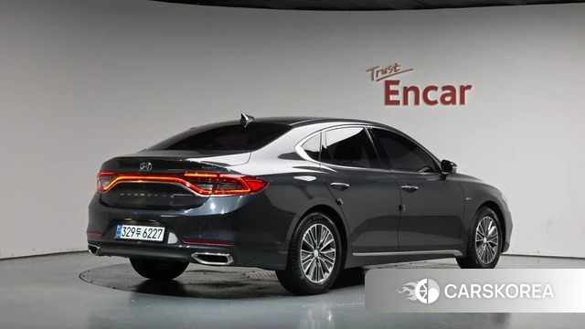 Hyundai Grandeur IG Hybrid 2018 Серый из Кореи