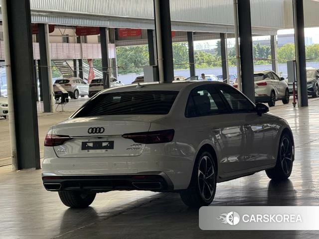 Audi A4L 2023 Белый из Китая