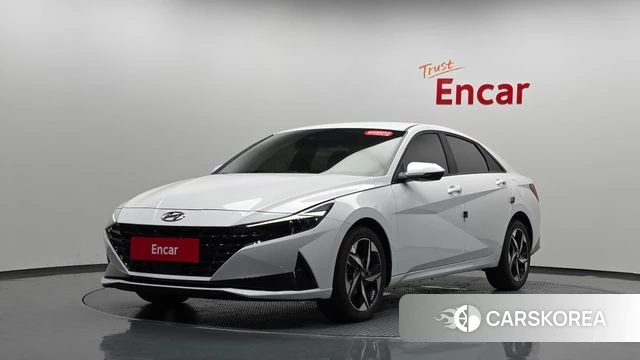 Hyundai Avante (CN7) 2023 Белый из Кореи