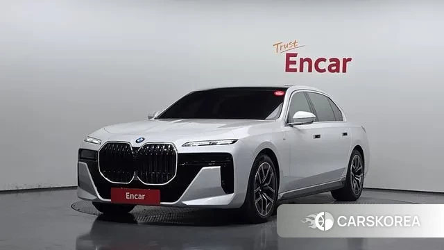 BMW 7 Series (G70) 2024 Белый из Кореи