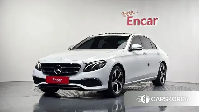 Mercedes-Benz E-Class W213 2020 Белый из Кореи