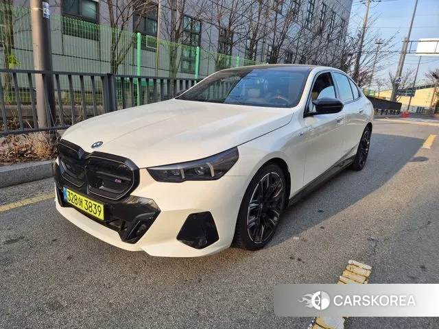 BMW i5 (G60) 2025 Белый из Кореи