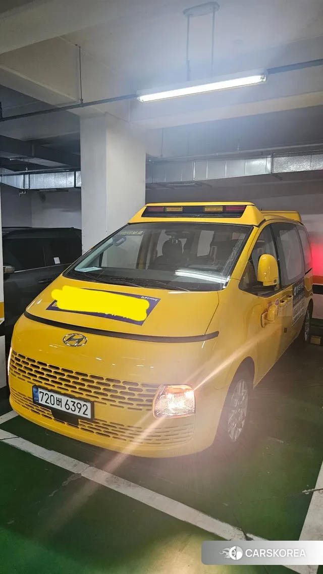 Hyundai Staria 2022 Желтый из Кореи