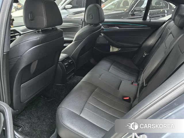 BMW 5 series (imported) 2023 Темно-серый из Китая