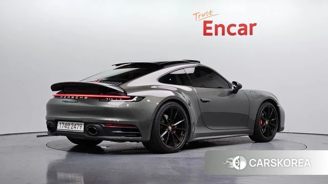 Porsche 911(992) 2020 Темно-зеленый из Кореи