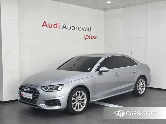 Audi A4 (B9) 2023 Серебряный из Кореи