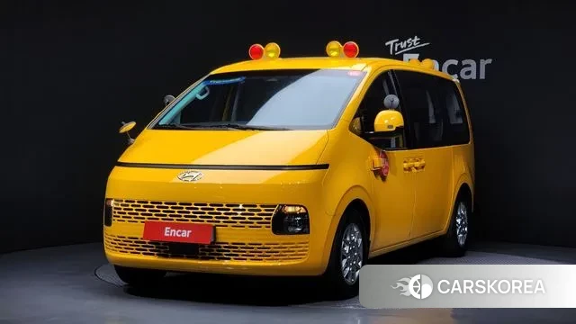 Hyundai Staria 2023 Желтый из Кореи