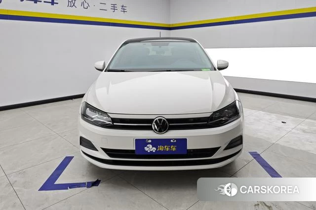 Volkswagen Polo 2022 Белый из Китая