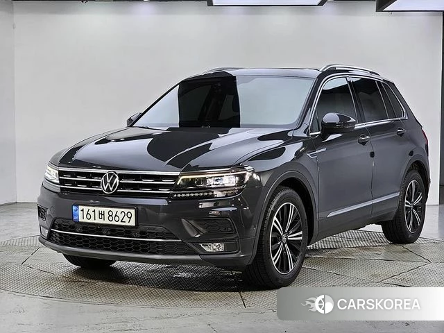 Volkswagen Tiguan second Generation 2020 Серый из Кореи