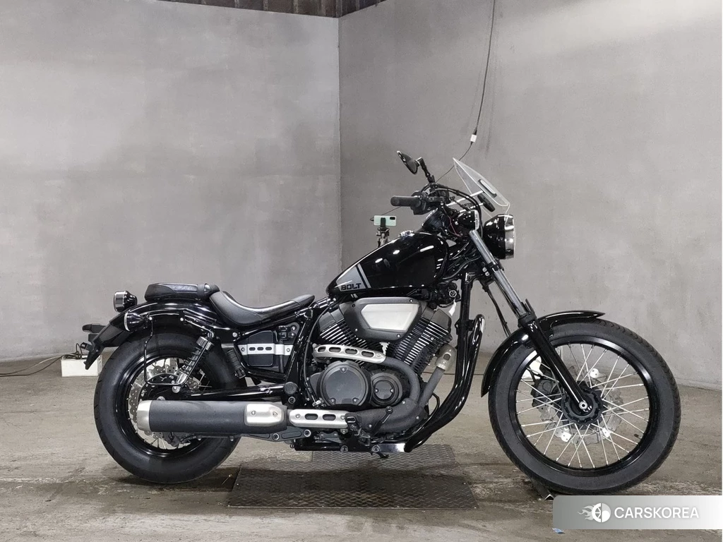 Проданный Yamaha BOLT 950 id 4176697 из Японии