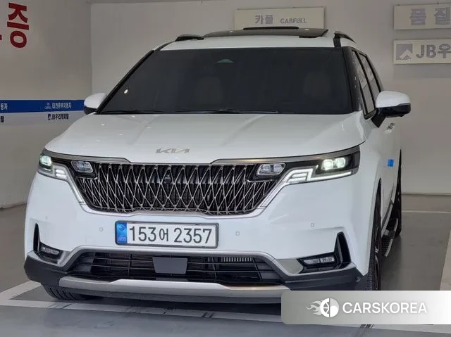 Kia Carnival 4th generation 2023 Белый из Кореи