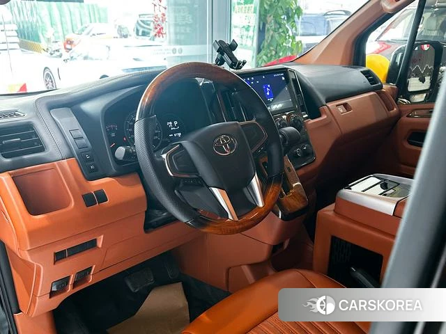 Toyota Hiace 2024 Черный из Китая