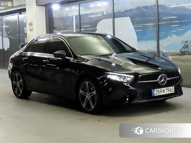 Mercedes-Benz A-Class W177 2024 Черный из Кореи