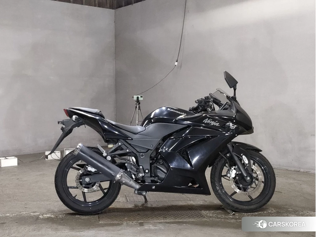 Проданный Kawasaki NINJA 250R 2012 из Японии, фото 2