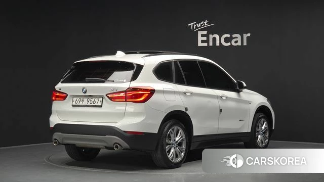 BMW X1 (F48) 2018 Белый из Кореи