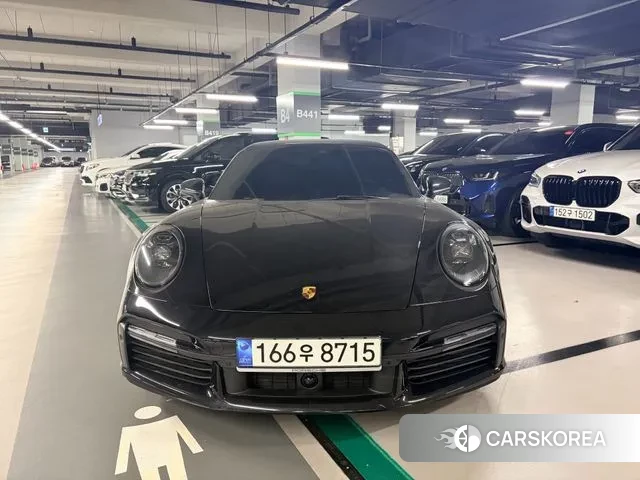 Porsche 911(992) 2023 Черный из Кореи