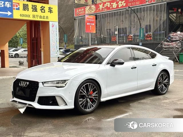 Audi A7 2018 Белый из Китая