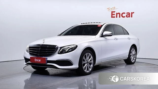 Mercedes-Benz E-Class W213 2020 Белый из Кореи