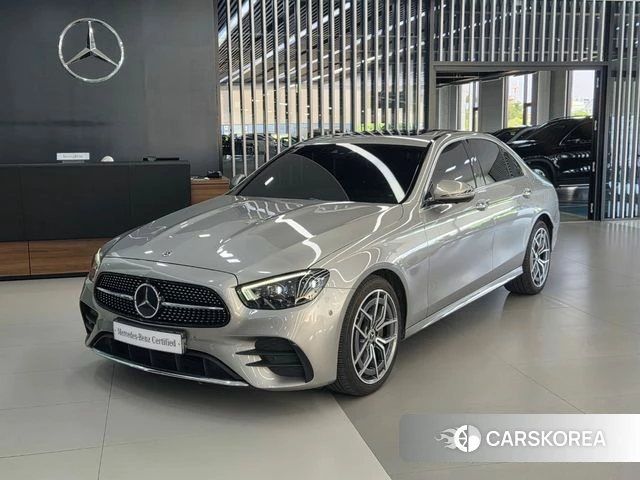 Mercedes-Benz E-Class W213 2020 Песочный из Кореи