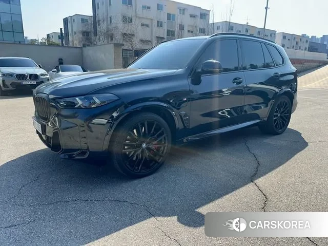 BMW X5 (G05) 2024 Черный из Кореи