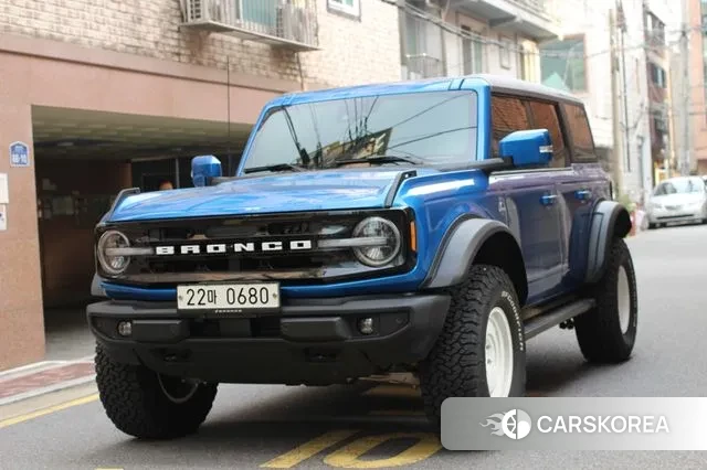 Ford Bronco 6th Generation 2023 Синий из Кореи