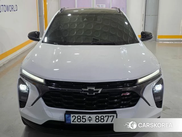 Chevrolet (GM Daewoo) Trax Crossover 2023 Белый из Кореи