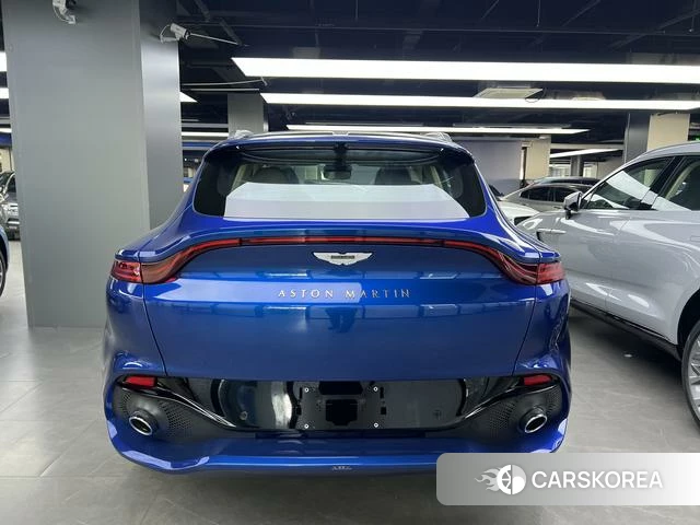 Aston Martin DBX 2024 Синий из Китая