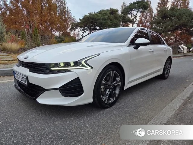 Kia K5 3rd generation 2021 Белый из Кореи