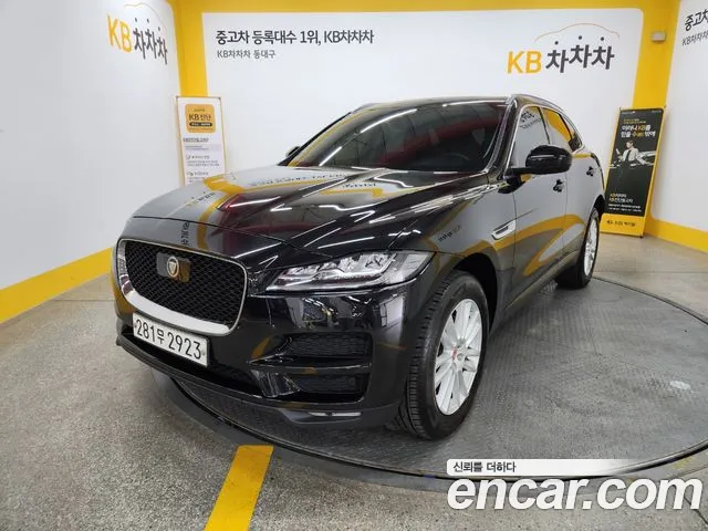 Jaguar F-PACE 2019 Черный из Кореи