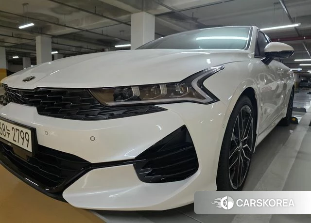 Kia K5 3rd generation 2021 Белый из Кореи