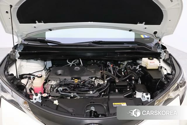 Toyota Saina 2023 Белый из Китая