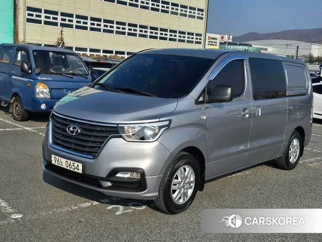 Hyundai The New Grand Starex 2020 Серебристо-серый из Кореи