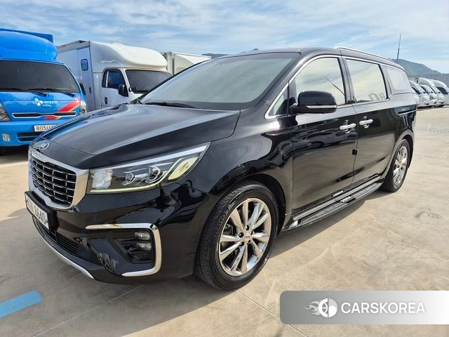 Kia The New Carnival 2018 Черный из Кореи